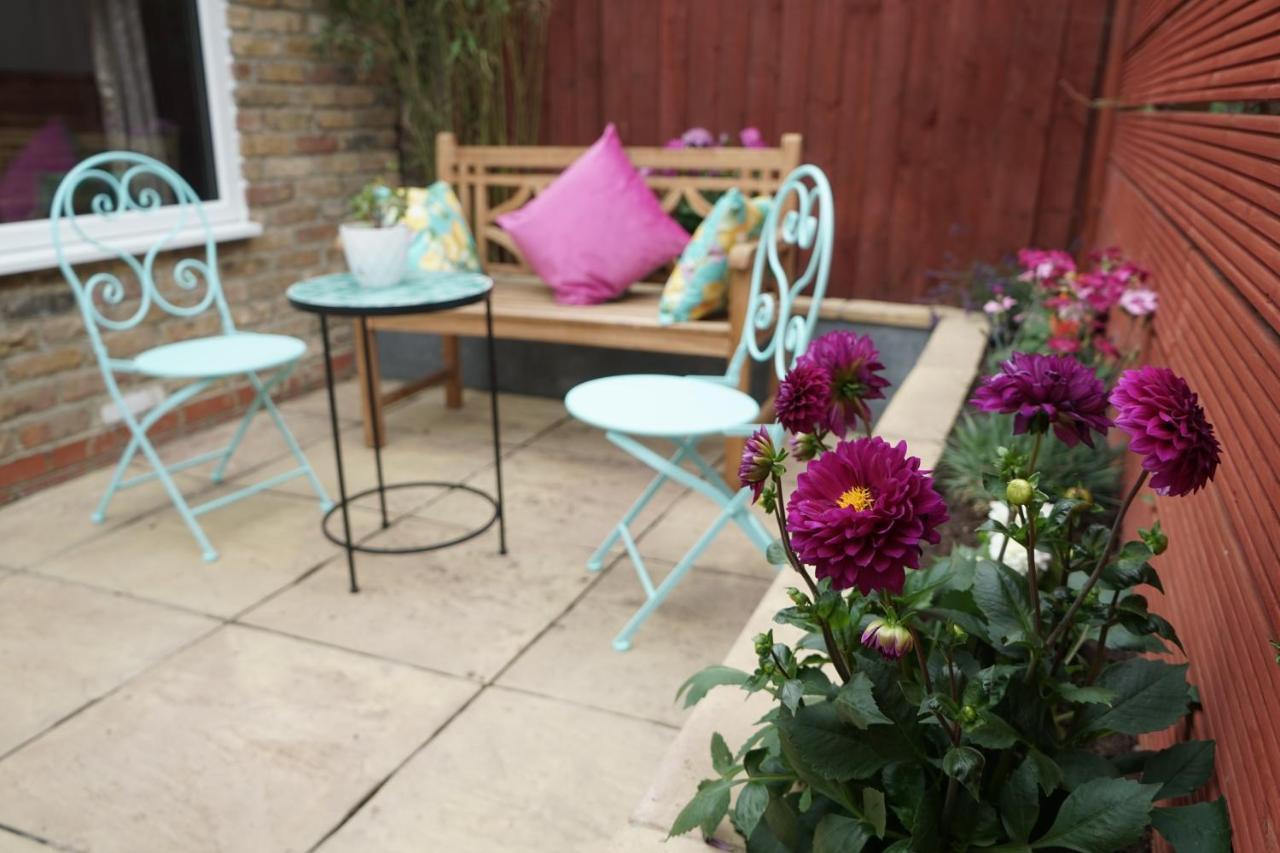 Luxury London Garden Home Sleep 7, 2 Mins To Metro 外观 照片