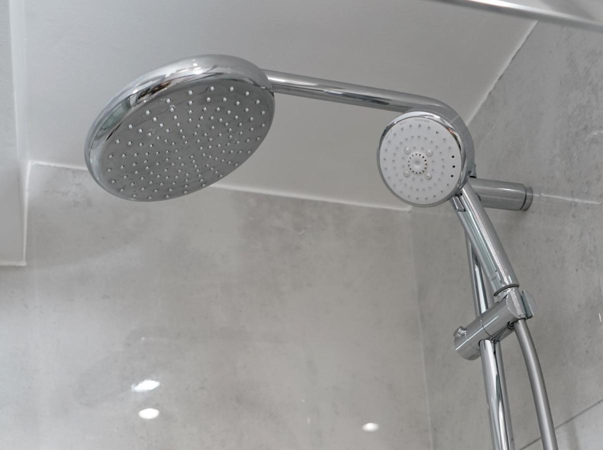 Luxury London Garden Home Sleep 7, 2 Mins To Metro 外观 照片